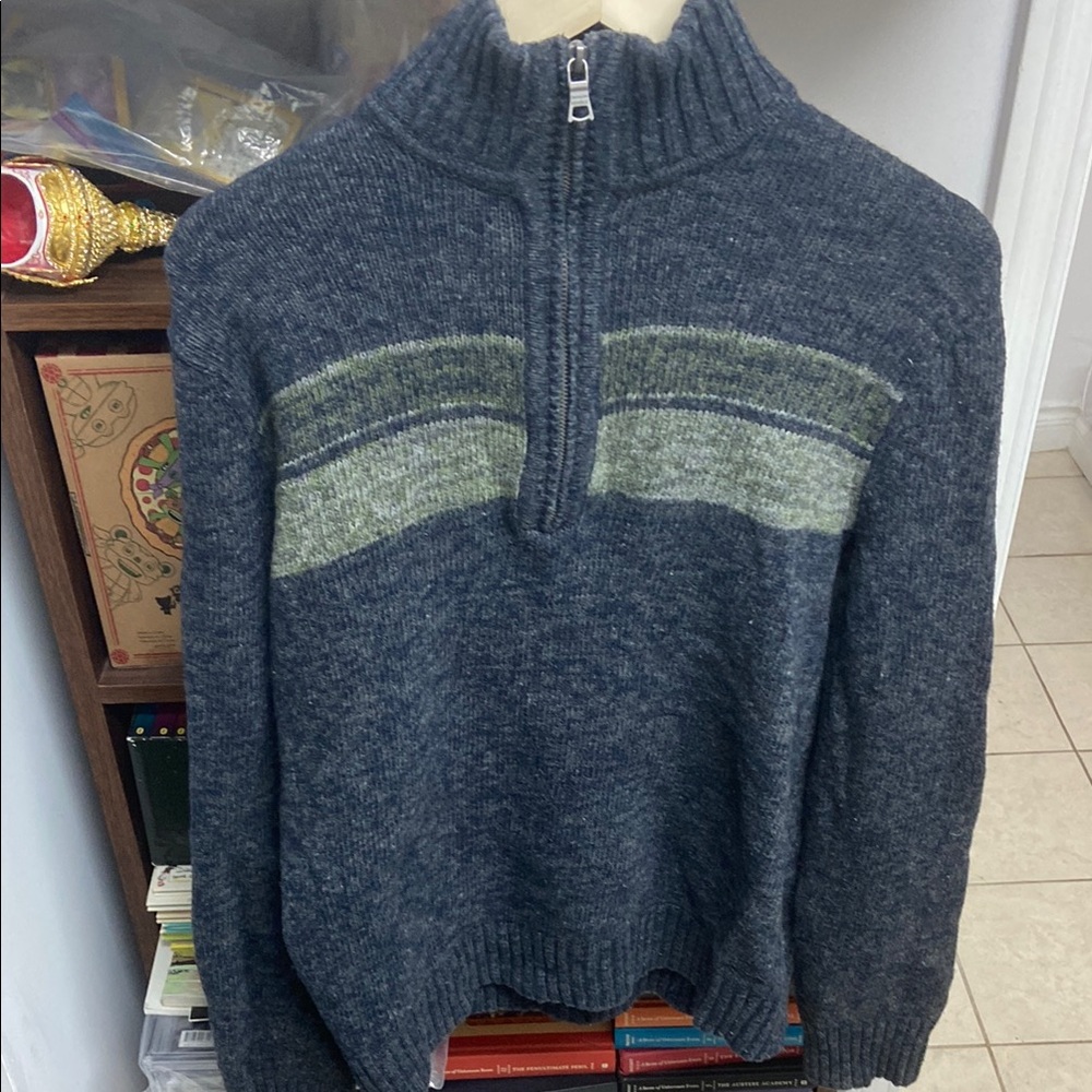 Banana Republic Gray and Green Zip Up Sweater with Ribbed Collar